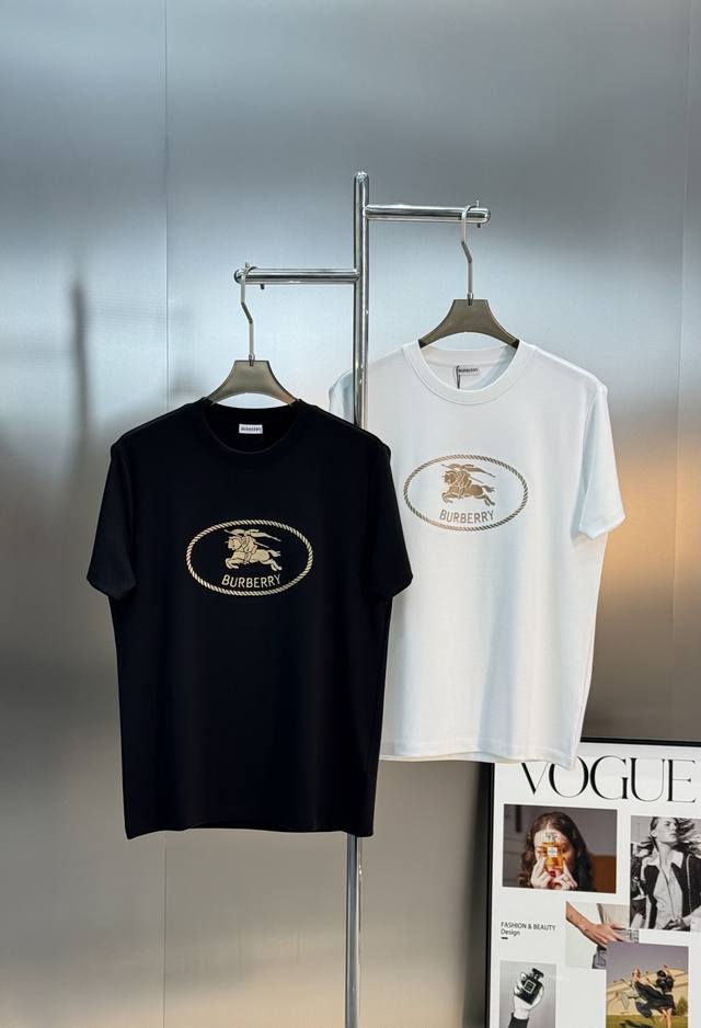 Bbr*巴宝莉25S新款战马T恤.焕新升级百搭基础款，贸易公司出品！！甄选优质有机300G莫代尔棉面料，透气舒适 质地强韧.经久耐穿.胸口采用B家经典战马立体刺