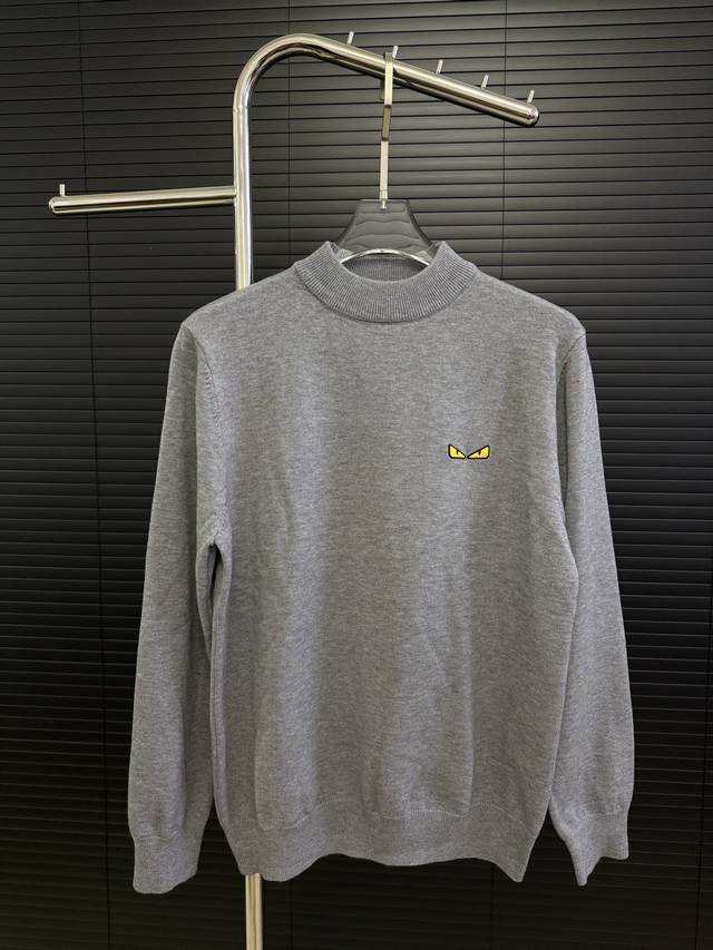 Dendi芬迪25新款中高领毛衣，胸前Logo设计！贸易公司渠道稀出，同步官网发售！辅料全部原版定制出货，秋冬系列经典设计！此款毛衣甄选客供进口针织羊毛材质！柔