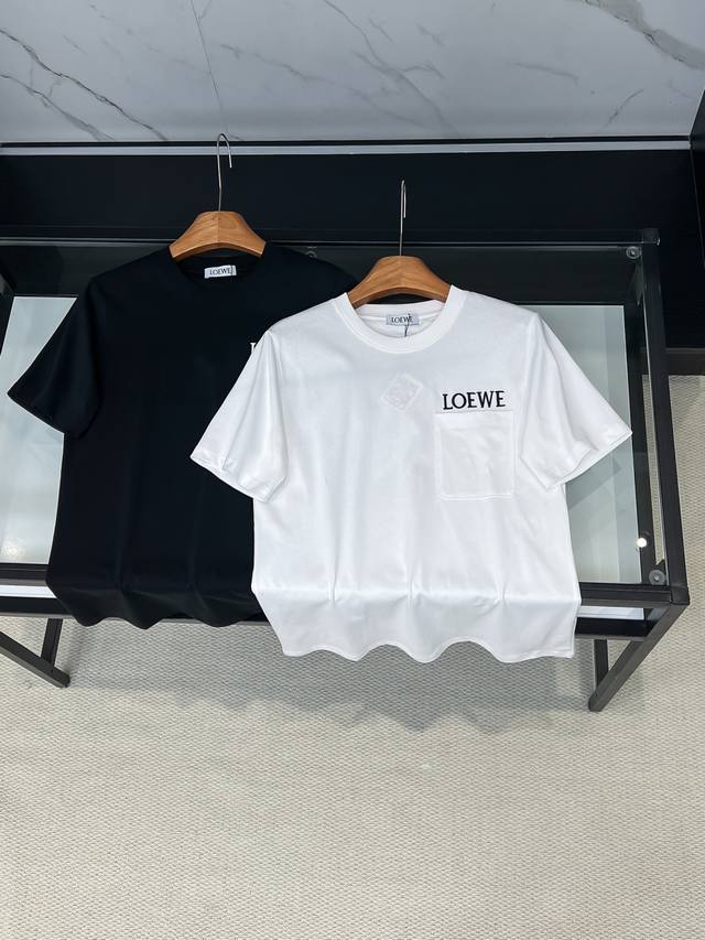 2026Ss 新品Loewe 罗意威 高品质圆领短袖T恤 品牌经典 刺绣字母Logo 官方同步 高版本 高品质 时尚个性 百搭潮流 纯原品质 原版面料 吊牌 领