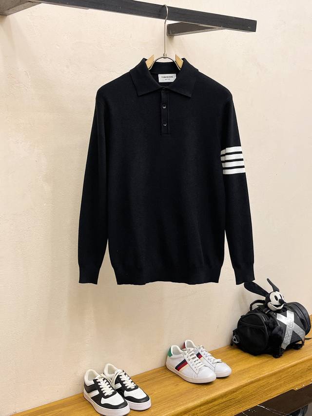 Tb 2025秋冬新款毛衣 专柜同步 采用羊毛+天丝，时尚经典本色提花Logo针织 秋冬必备款精致简洁大方得体提花字母Logo点缀设计玩的就是设计与材质的融合