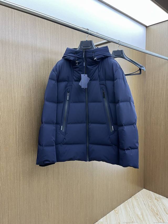 秋冬羽绒 pd 2025最新款时尚羽绒外套连帽羽绒服， 帽子不可拆卸 冬季顶级爆款保暖羽绒服，经典Logo爆款保暖羽绒服，90#白鹅绒填充，处处细节显工艺足够的