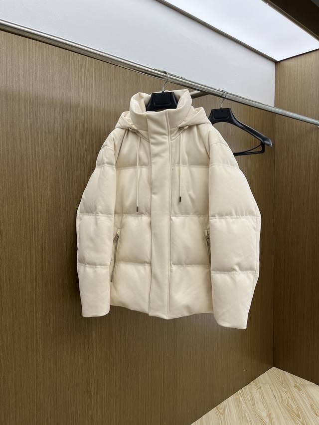 秋冬羽绒 Zz 2025最新款时尚羽绒外套连帽羽绒服， 帽子不可拆卸 冬季顶级爆款羽绒服，经典Logo爆款保暖羽绒服，90#白鹅绒填充，处处细节显工艺足够的高级