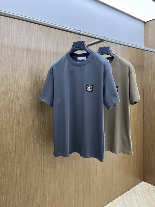 新品 Sto2540春夏新款男女同款短袖圆领T恤，极具个性高级风，标志Logo印花工艺设计！定制纯棉面料！一款简约高级的时尚单品，穿搭魅力十分高级不俗的时尚产物