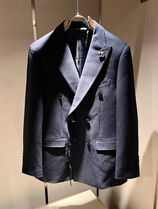 Dolce&Gabba*A 杜嘉*纳 2025秋冬休闲西服套装，最新时尚休闲西服套装，贸易公司渠道稀出，同步官网发售，男神最为期待的精品狠货重磅来袭，让你感受到