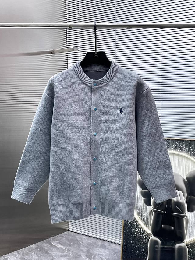 保罗 2025Ss新款 开衫 长袖 毛衣 羊毛衫 打底衫，高端版本！专柜定制面料 透气舒适度高，细节无可挑剔，品牌元素设计理念，体现高品质。手感细腻柔软！呈现休