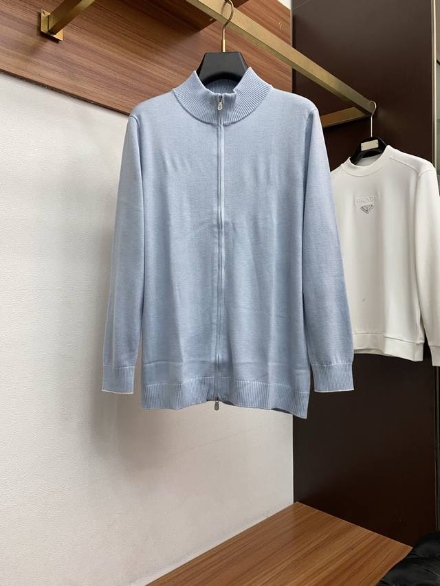 Bc 25秋冬商务拉链小立领毛衣开衫外套 精品羊毛混纺毛衫 男款高端定制臻品系列 隶属品牌高端主线 专利顶级纱线混纺 以创新来阐释常规款式 面料的配置更是颠覆常