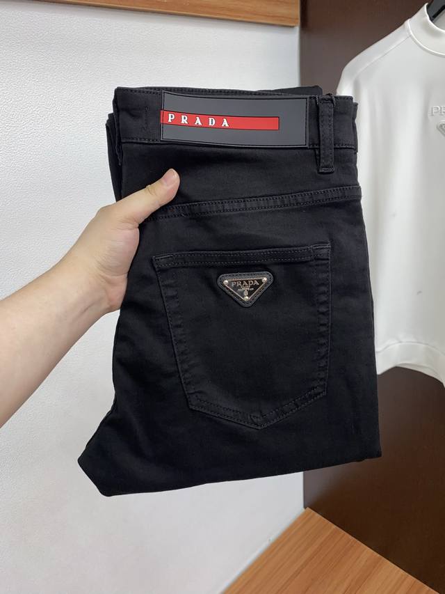 普拉达 2026Ss春夏新款修身小直筒牛仔裤 完美洗水工艺 定制顶级五金Logo 独家定制微弹面料 码数29-40