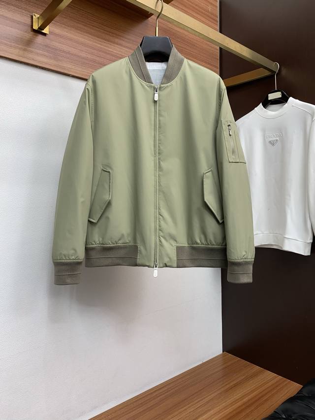 Bc2025秋冬新款棒球领棉衣夹克 原版1:1订制五金配件全进口原版定制 欢迎专柜对比 绝对的高品质 超级重工 面料做工杠杠的版型完美 注意面料超舒服 尺码码数