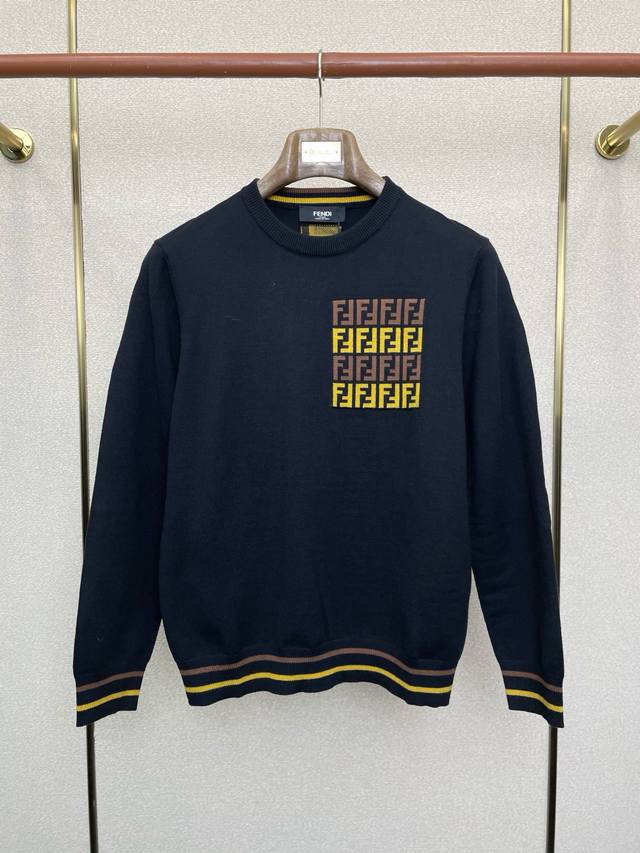 Fendi芬迪独家专供新款原单男士休闲毛衣 高端定制 高版本 时尚百搭爆款进口面料 手感超柔软细腻 穿着亲肤舒适 高端精品 代工厂p精细做工 上身非常赞 男士必