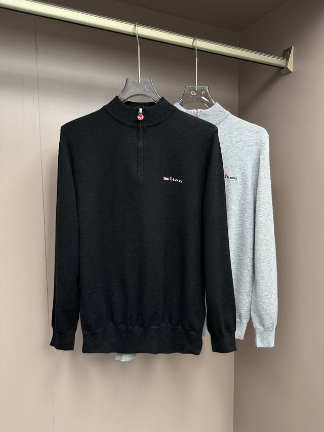 新品 贸易公司渠道臻品，2025秋冬新款Kiton奇顿男士商务休闲简约百搭立领半拉链针织衫羊毛衫 毛衣外套。客供高定100%澳洲精梳纯羊毛面料，颇为矜贵的材质，