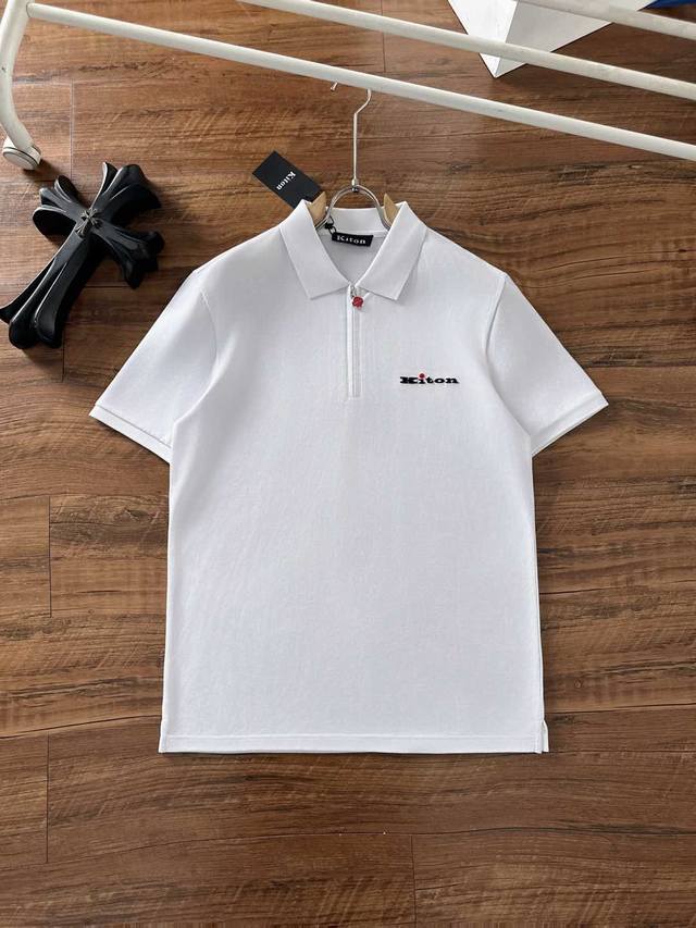 Kiton 2026Ss夏季新款 Logo男士翻领polo衫！经典商务男款，高端男装的天花板级别的商务男款！简约时尚大气不失优雅，单穿内搭体面过人，品质控 细节