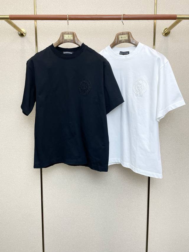 Chrome Hearts克罗心砸锅卖铁都要上的新款！新款原单男士休闲春夏短袖 高端定制 高端版本 时尚百搭爆款进口面料 手感超柔软细腻 穿着亲肤舒适 高端精品