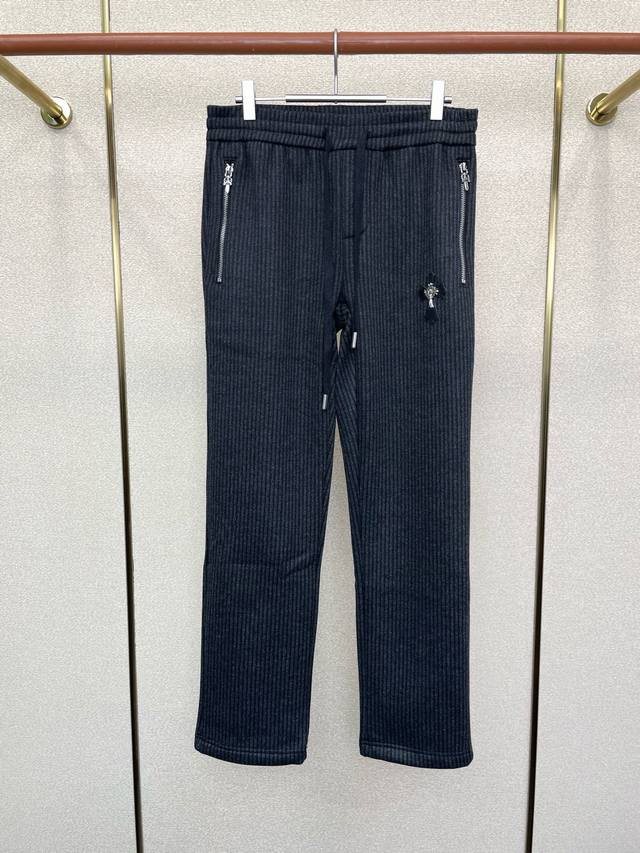 Chrome Hearts克罗心砸锅卖铁都要上的新款！新款休闲裤 高端版本！专柜定制面料 透气舒适度高，细节无可挑剔，品牌元素设计理念，体现高品质。手感细腻柔软