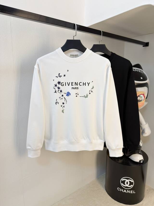 纪梵希25Ss 新品 最新最顶级版本精美工艺圆领卫衣，最顶级的品质专柜原单套头衫，顶级制作工艺进口面料，专柜品质重工刺绣设计，采用进口高端订制面料，进口丝线手感