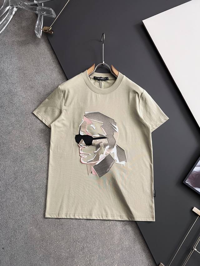 Karl*2026独家 新品！美国杜邦公司所罗纳面料黑科技 爆款现货春夏短袖，简约基础衣橱神器， 休闲百搭必备款 做工走线质感一流，三色推荐 微宽松版型 码数S