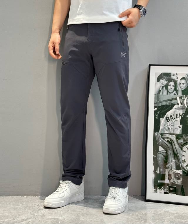 Arc'tery*始祖-鸟25S新品男士户外运动休闲裤！！刺绣工艺高端品质原单推荐！无比经典，客供防水梭织纤维面料.裤身细节采用无缝工艺.面料手舒畅亲肤.抗皱兼