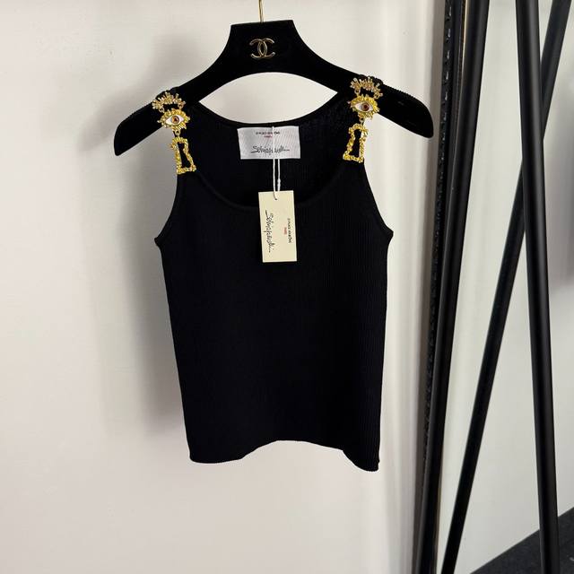 款号20258313 Schiaparelli*新款 恶魔之眼金属钥匙孔肩扣针织背心，白色，咖色，黑色，Sml， M码：胸围68，长49；重量：0.185Kg