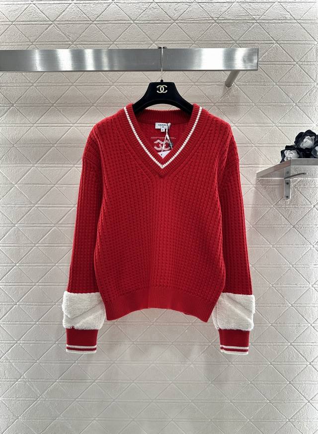 Chane*2025新品上架 钩针竖列针织套头毛衣 25Coco滑雪系列#定制Yb羊毛纱线织造，质感细腻，穿搭舒适，V领落肩针织毛衣剪裁，通体竖列坑条针织纹理，