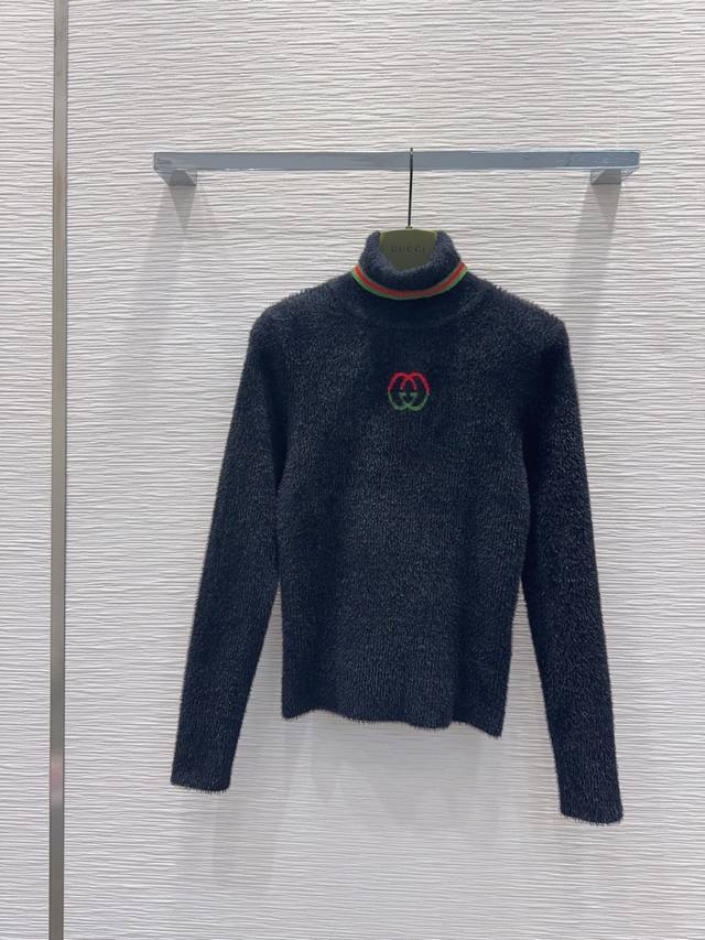 Gucc* 2025Fw新品 经典毛衣 100%羊毛 质感细腻软糯。经典减龄单品！版型不挑人上身巨显瘦！白富美必收的完美单品。质感超赞完美做工品质！现货开抢 大