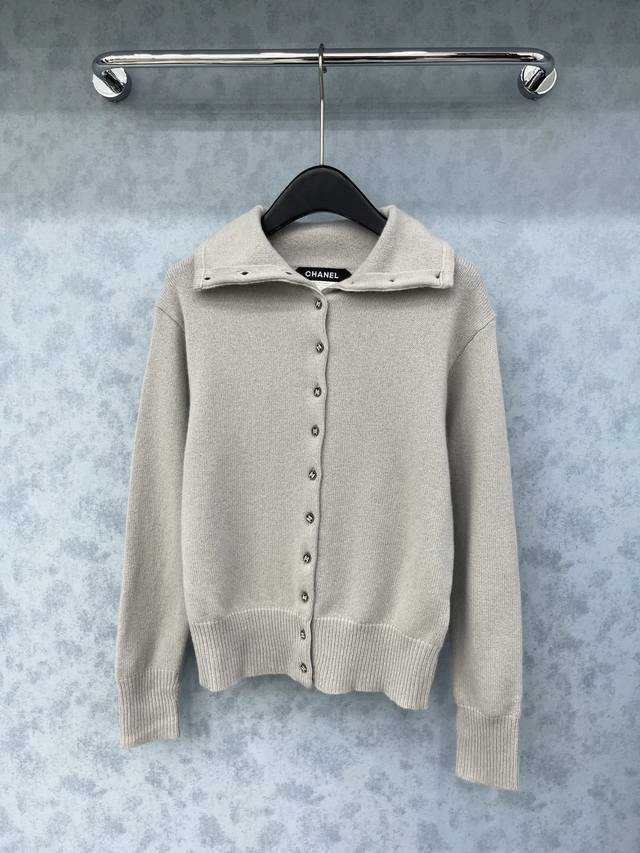 爆款现货 原单品质 Chan*｜25中古系列手工钻扣高领羊毛外套 独家订制纱线 ，质感高级又时髦！1:1订制重工面辅料，增添时尚格调，纯欲系搭配和谐，百搭王炸款