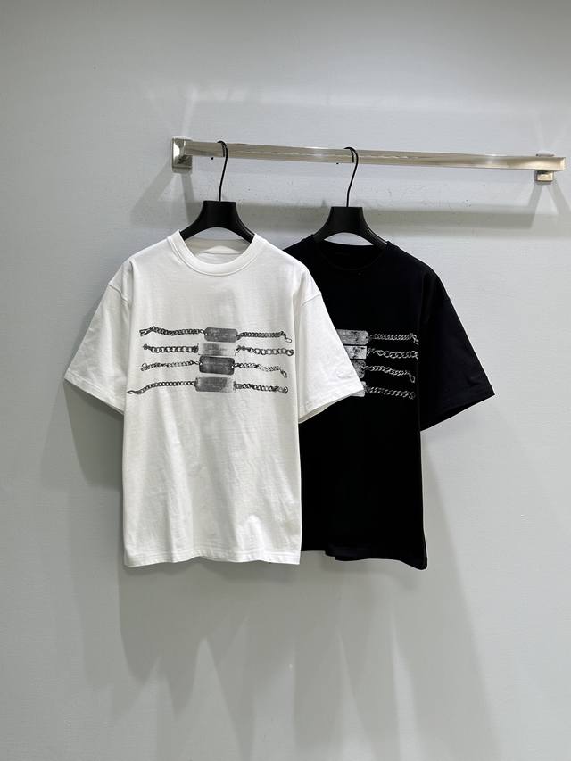 25Ss冬季新款上新！金属链条印花，超有高街感！高品质纯棉面料，宽松版型 男女同款。现货供应黑色 白色Sml