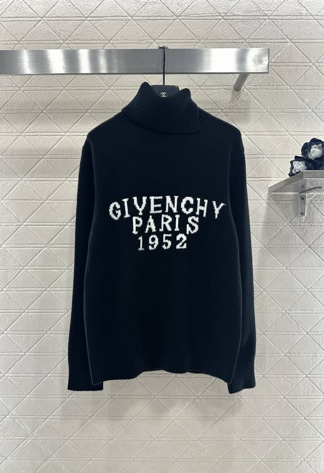 Givench*2025新品上架 高领字母套头毛衣 定制Yb羊绒羊毛纱线织造，质感细腻，舒适保暖，高领套头针织毛衣裁剪，领口袖口和下摆呼应以螺纹包边，穿搭显瘦视