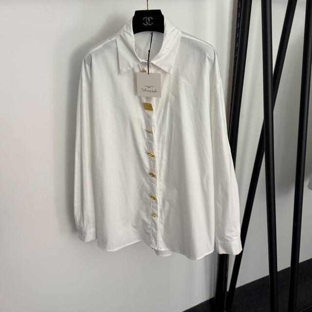 款号20258463 Schiaparelli*新款 恶魔之眼 金属异形纽扣气质百搭长袖衬衣，白色，深咖色， 均码：肩宽54，胸围126，袖长55，长71-77