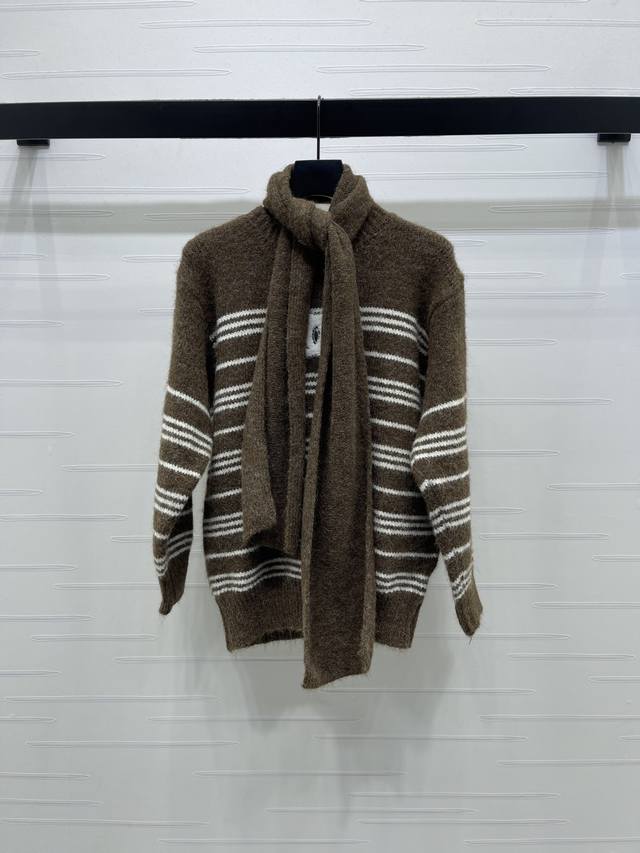 上新原单高端品质 Chane* 2025秋冬最新系列！围巾针织毛衣两件套！定制羊毛针织材质，穿搭保暖，肌理明显，针织套头围巾毛衣版型，成衣衣摆与袖口以撞色图案纹