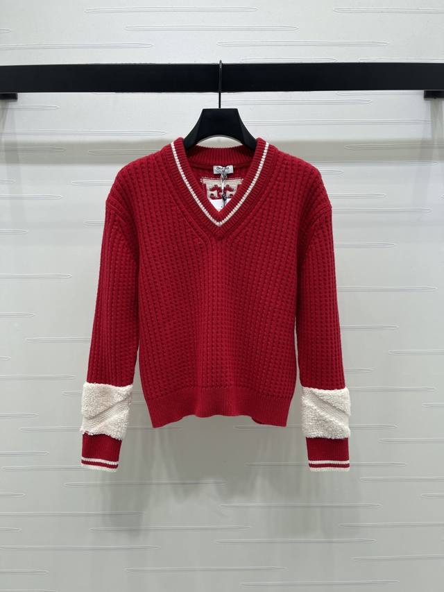 上新原单高端品质 Chane* 2025秋冬最新系列！钩针竖列针织V领毛衣！25Coco滑雪系列 定制羊毛纱线织造，质感细腻，穿搭舒适，V领落肩针织毛衣剪裁，通