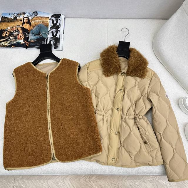 爆单款推荐 Mc 25Ss 秋冬最新款毛领设计两件套泰迪无袖马甲+抽绳收腰羽绒外套 可拆卸毛毛领保暖时髦单品 H版型剪裁搭配松紧收腰设计凹造型 实穿不挑人 整体