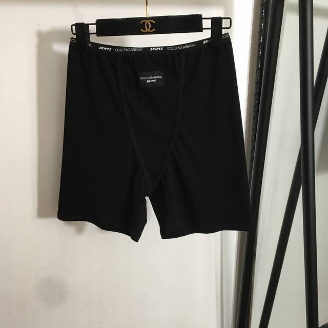 款号20250151 Dg X Skim*联名新款 Logo字母印花织带腰包边修身短裤 纯棉内裤，白色，黑色，S-Xl， M码；腰围62弹力，长39