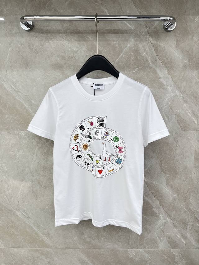 爆款现货 原单品质 Mos*｜精致印花短袖T恤 高订面料 亲肤透气舒适 标志性字母图案低调奢华 减龄少女时代！白富美必备神器！ 经典版型百搭不挑人 强烈推荐自留