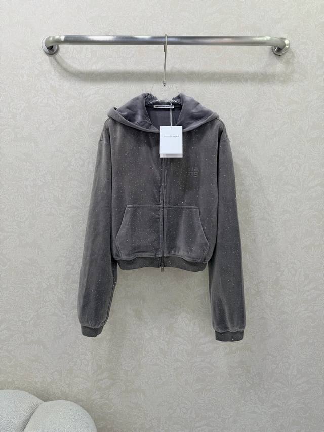 Alexander W*Ng 26新款个性元素丝绒闪钻连帽小外套！系列上新 双开拉链短款收腰设计版型上身超显瘦！定制进口纯棉天鹅绒烫钻工艺闪耀奢华质感超赞！百搭