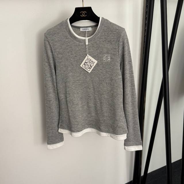 款号20259301 Loew*新款 Logo刺绣假两件拼接长袖打底衫T恤，灰色，黑色，Sml， M码：肩宽36，胸围84，袖长62，长58；重量：0.260K