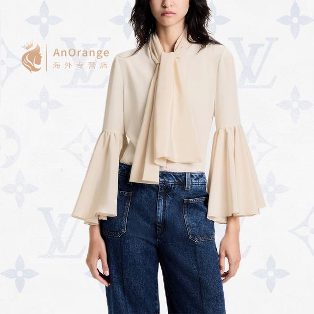 Louis*驴家Lv新款 定制字母Logo纽扣飘带领蝴蝶结绑带装饰宽松百搭荷叶边喇叭袖衬衣！杏色， M码：肩宽37，胸围96，袖长59，衣长59