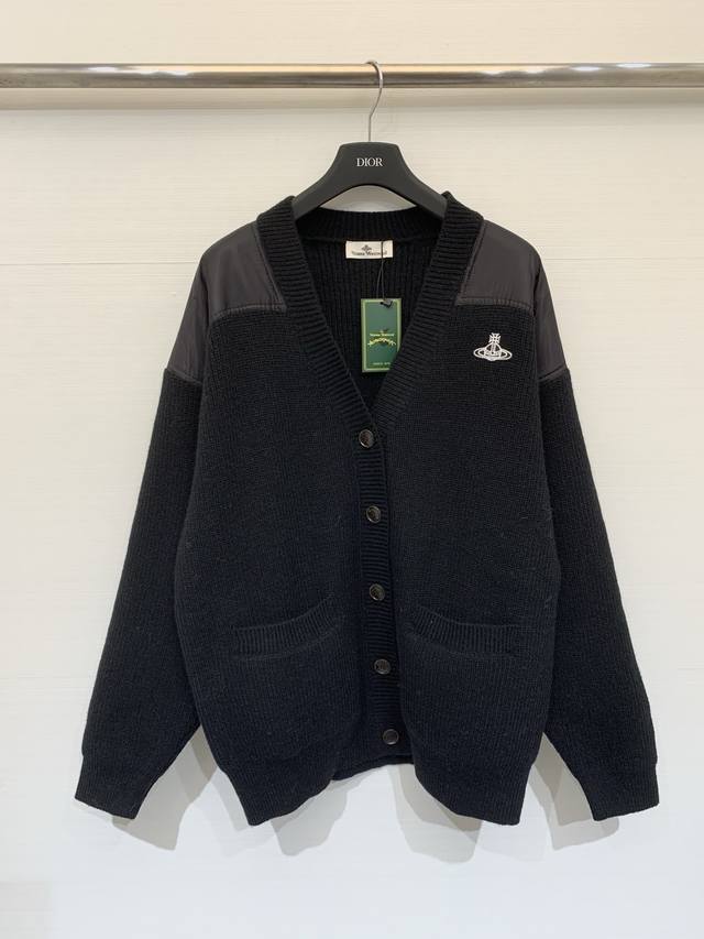 Viviennewestwood西太后 25秋冬新款 V领针织开衫款 Logo图案修饰点缀 上身高级氛围感 两色Sml