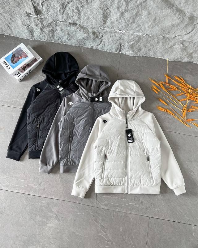 DDD Descente迪桑特男女同款羽绒服 高版本高品质 原版面料采用漆面尼龙制成 肩部再现徽标轮廓的创意绗缝焕新经典款型 进口欧标白鸭绒填充 并设有经典长方