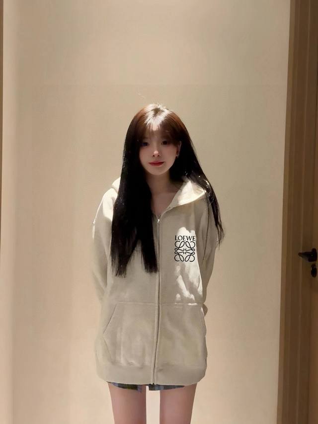 Loewe 罗意威加绒加厚连帽开衫拉链卫衣外套 DDD 高端冬季加绒拉链卫衣系列 DDD 甄选530G银狐绒加厚面料 双层大帽檐 区别市场便宜货200G低廉单薄