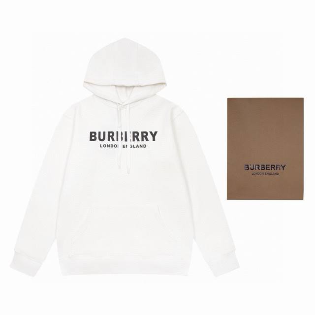 Burberry 巴宝莉加绒连帽卫衣 DDD 定制500G克 % Cotton纯棉奥利绒面料，不起球不褪色，衣服采用落肩袖百搭好看 三针五线做工，领口包边条螺纹