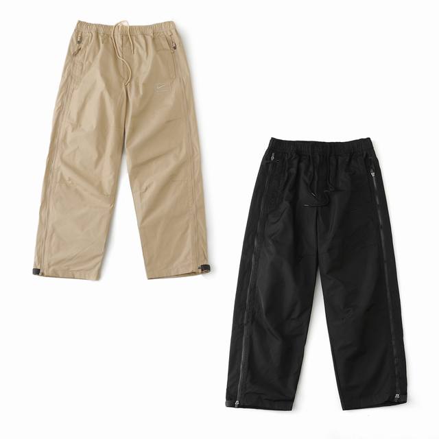 Nike X Stussy 联名款 机能风梭织外侧拉链休闲裤 男女同款 DDD 颜色：黑色，松子棕 DDD 尺码：S- Xl DDD 裤长 腰围 臀围 DDD