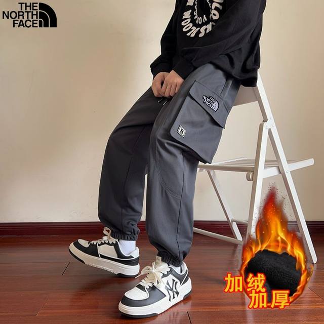 北面The North Face秋冬新款，时尚户外休闲松紧腰加绒加厚侧边口袋男女同款工装裤，显瘦束脚裤，休闲裤长裤！ DDD 颜色:深灰色，卡其色，黑色 DDD