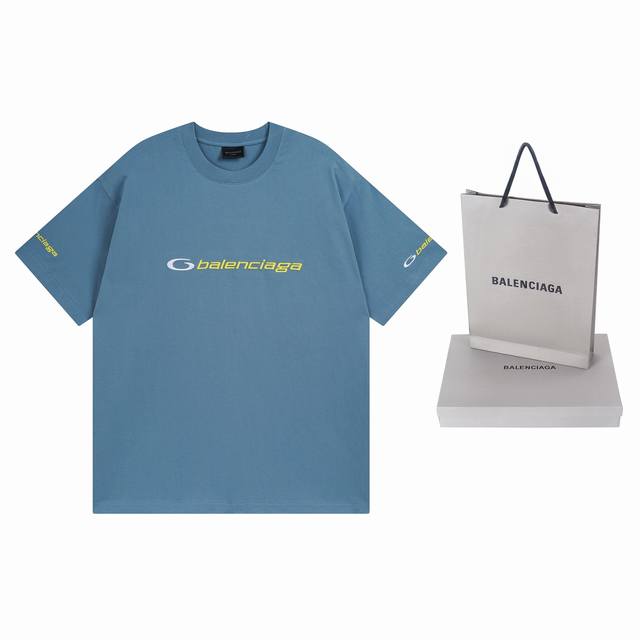 实拍图 顶级版本.官网品质 Balenci*Ga 巴黎Balenci*Ga#新款，2025新款字母Logo前后面 左右袖口精致刺绣短袖T恤.砖柜同步。欢迎对比