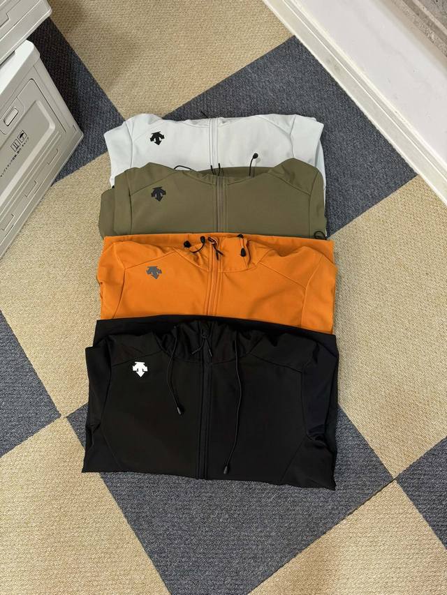 特价 不售后 DDD 迪桑特 Descente秋冬户外休闲抓绒内里软壳外套冲锋衣 DDD -Color：黑色~白灰~军绿~太阳橙 DDD -Size：L Xl