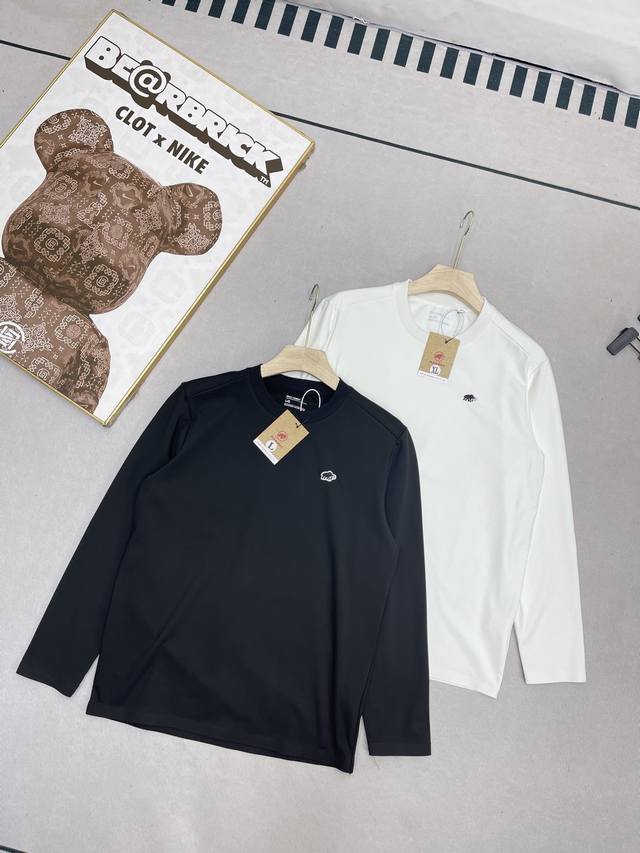 Mammut 猛犸象压胶刺绣打底衫加绒长袖圆领体恤打底衫。320克 DDD 这款打底衫+件外套轻轻松松过冬 DDD 舒适材质，贴心呵护 DDD 舒适性高锦棉的另