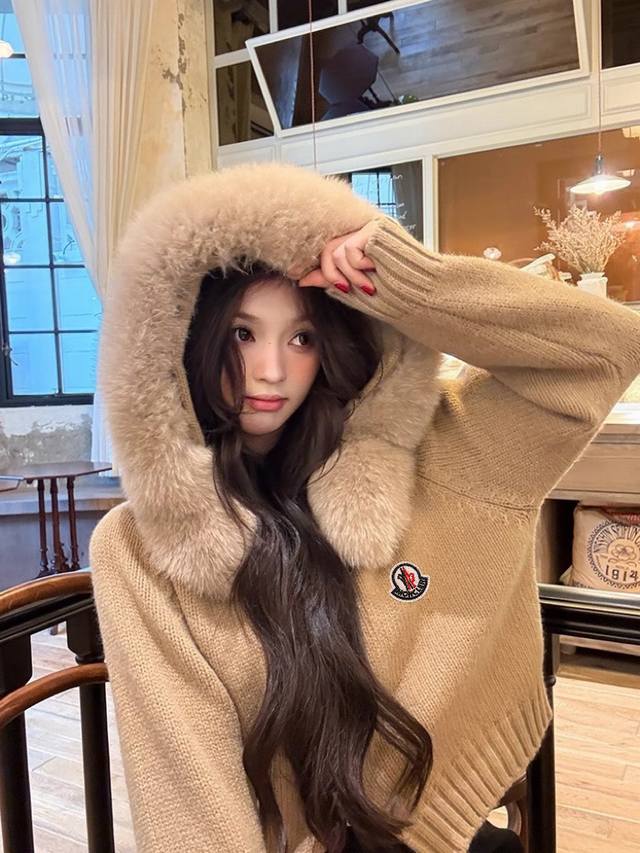 特价 DDD 蒙口25Ss毛领刺绣拉链针织毛衣外套 DDD 毛领才是灵魂今天是韩系贵气小姐姐 DDD 这条狐狸毛领分量真的很足 超大一条糯叽叽 DDD 超贴心毛