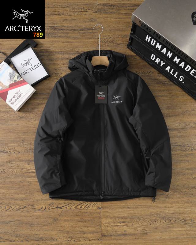 Arcteryx始祖鸟 Atom Lt Logo标识长袖连帽棉服阿童木轻量化棉服男款 DDD 面料与性能：面料为100%聚酯纤维，部分采用Fortius Air