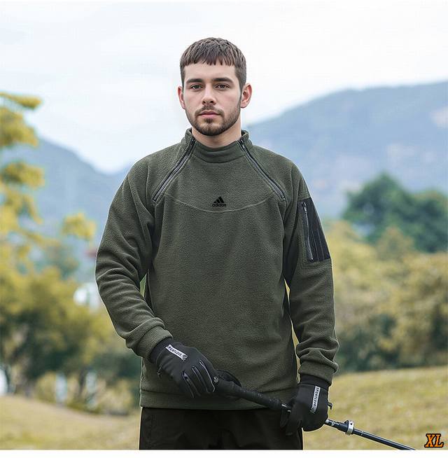 阿迪达斯 独家实拍上新秋冬高品质双面摇粒绒大码户外抓绒衣立领开衫加厚保温服，本季主打，货源充足，放心主推，高端品质，经典设计，做工出色，经典百搭，上身效果极佳