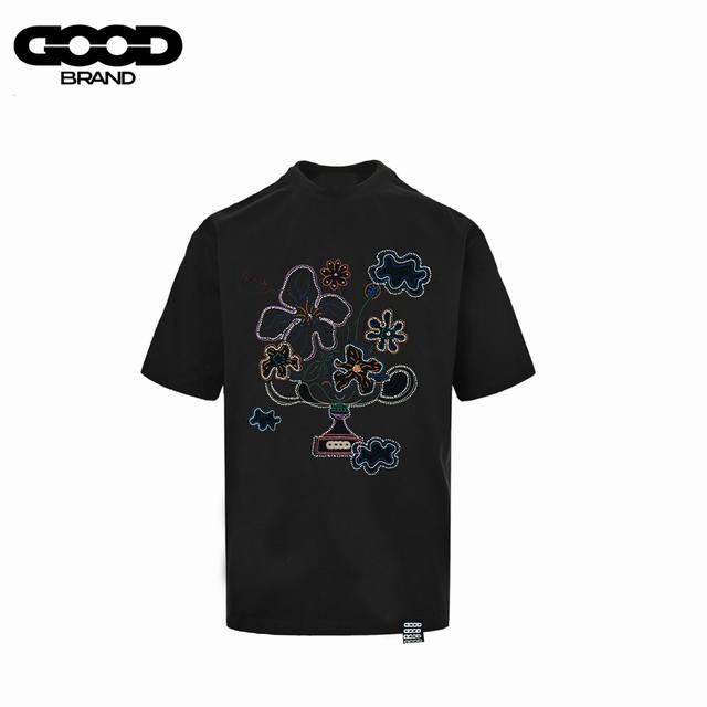 DDD Goodbrand 25Ss 永生花刺绣短袖T恤 DDD 采用订色订染毛圈纯棉衣面，250G双股双纱，手感舒适 进口针织针梳棉进行制作，搭配320G1*
