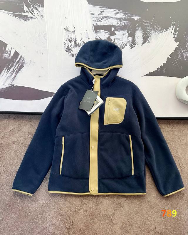 始祖鸟*Arcterxy 羊羔毛加厚外套。 冬季一件搞定高克重保暖情侣男女同款立领羊羔绒外套 DDD 高逼格好货！泰迪绒羊羔绒 简约风适合任何年龄段学院风青少年