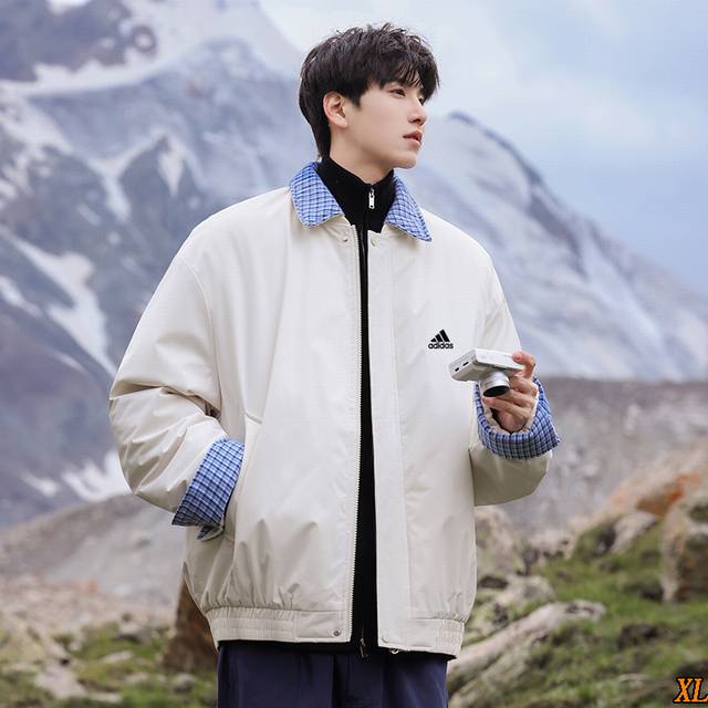 阿迪达斯 独家实拍上新冬季高品质棉衣撞色可拆卸假两件外套宽松飞行夹克棉服，本季主打，货源充足，放心主推，高端品质，经典设计，做工出色，经典百搭，上身效果极佳 D